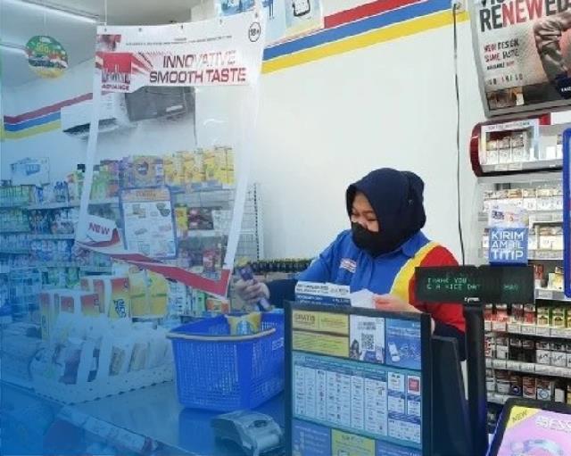 Cara tarik tunai tanpa kartu ATM BSI di Indomaret